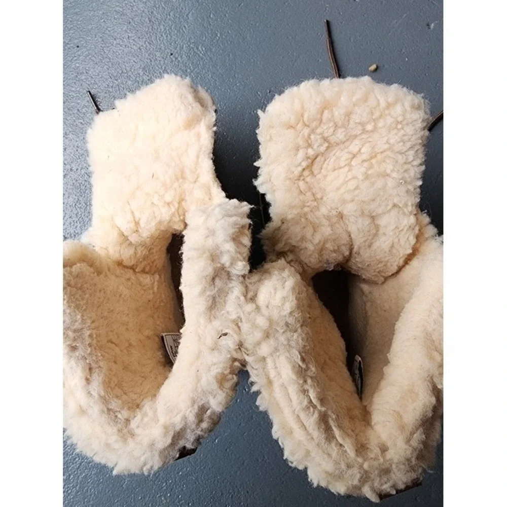 Bearpaw Snow Boots Kids Size 3 Brown Waterproof Insulated Winter Duck Boots